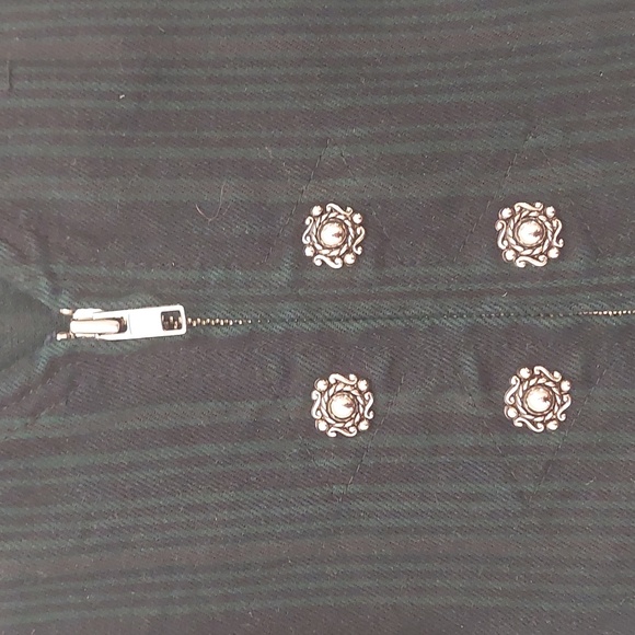 WESTERN ETHICS Vintage Denim Vest with Studs - Picture 4 of 10